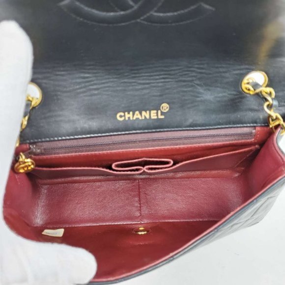 CHANEL 23 Full Flap Vintage 24k Gold Lambskin Bag - Picture 12 of 16